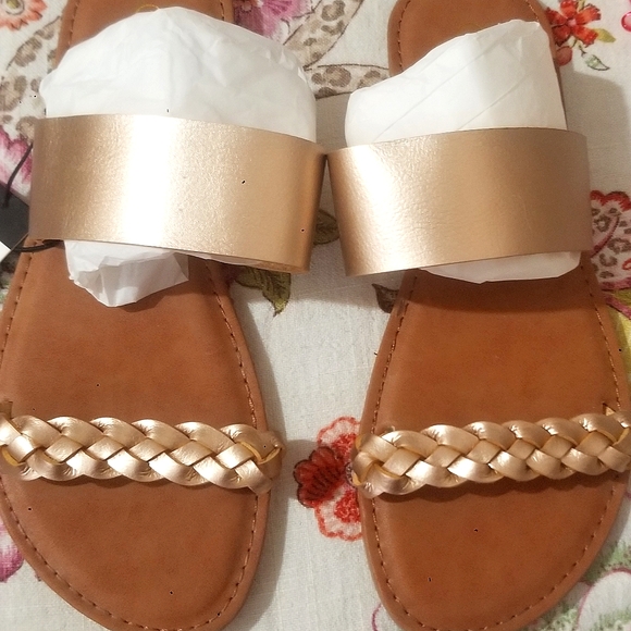 Unbranded Shoes - Womens Rose Gold Flat Sandals Size 7 to 7 1/2